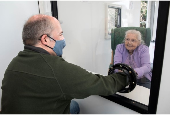 MCU MobileVisitingUnit Cysgod y Gaer carehome pod handholding4